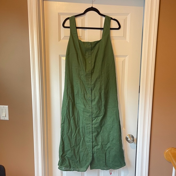Cider Linen Blend Green Midi Dress - Picture 4 of 10
